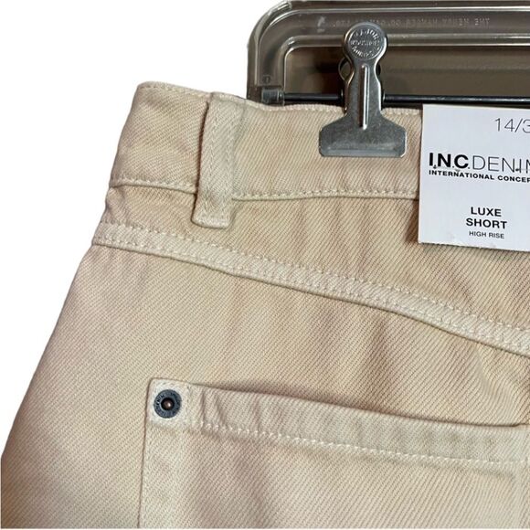 NWT! INC luxe shorts with embroidery - Picture 3 of 14